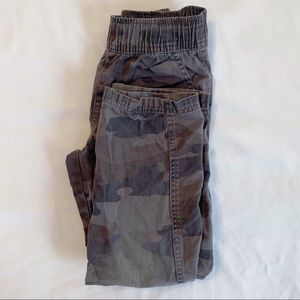 Children’s Place 7 Slim Gray Camo Cargo Pants